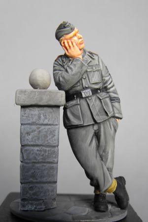 S2KW036 - Dejected German Soldier